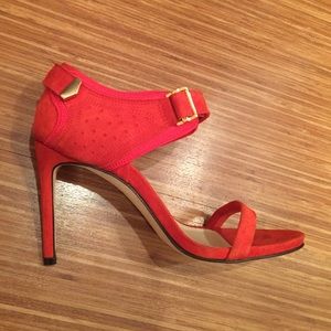 NWOT Preen by Thornton Bregazzi surfer stilettos